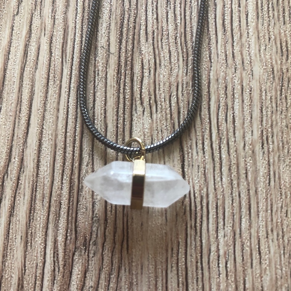 Clear crystal quartz